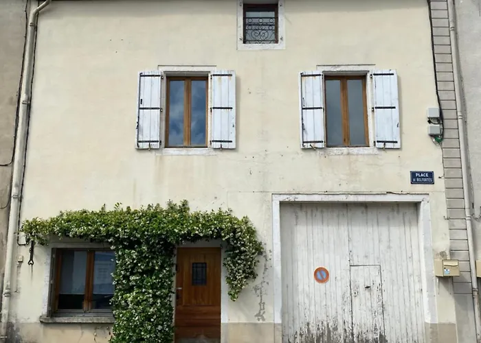 Gite Belfortes Plein Coeur De Brassac